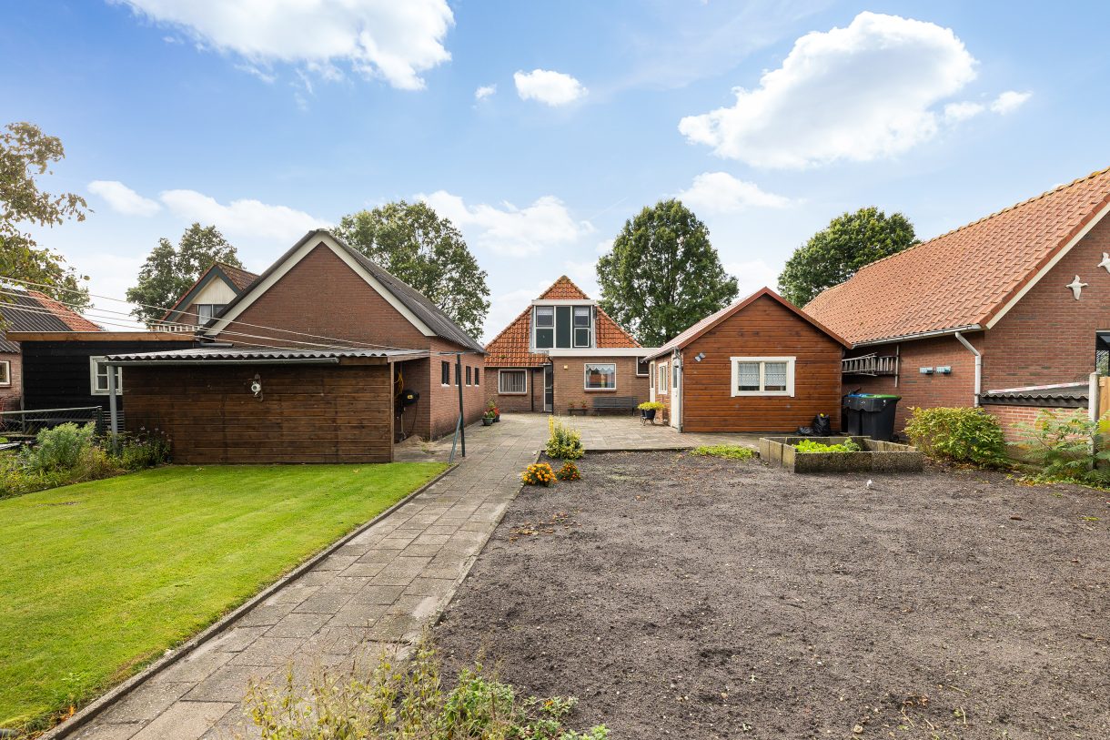 Te koop: Foto Woonhuis aan de Bovenheigraaf 86 in 't Loo Oldebroek