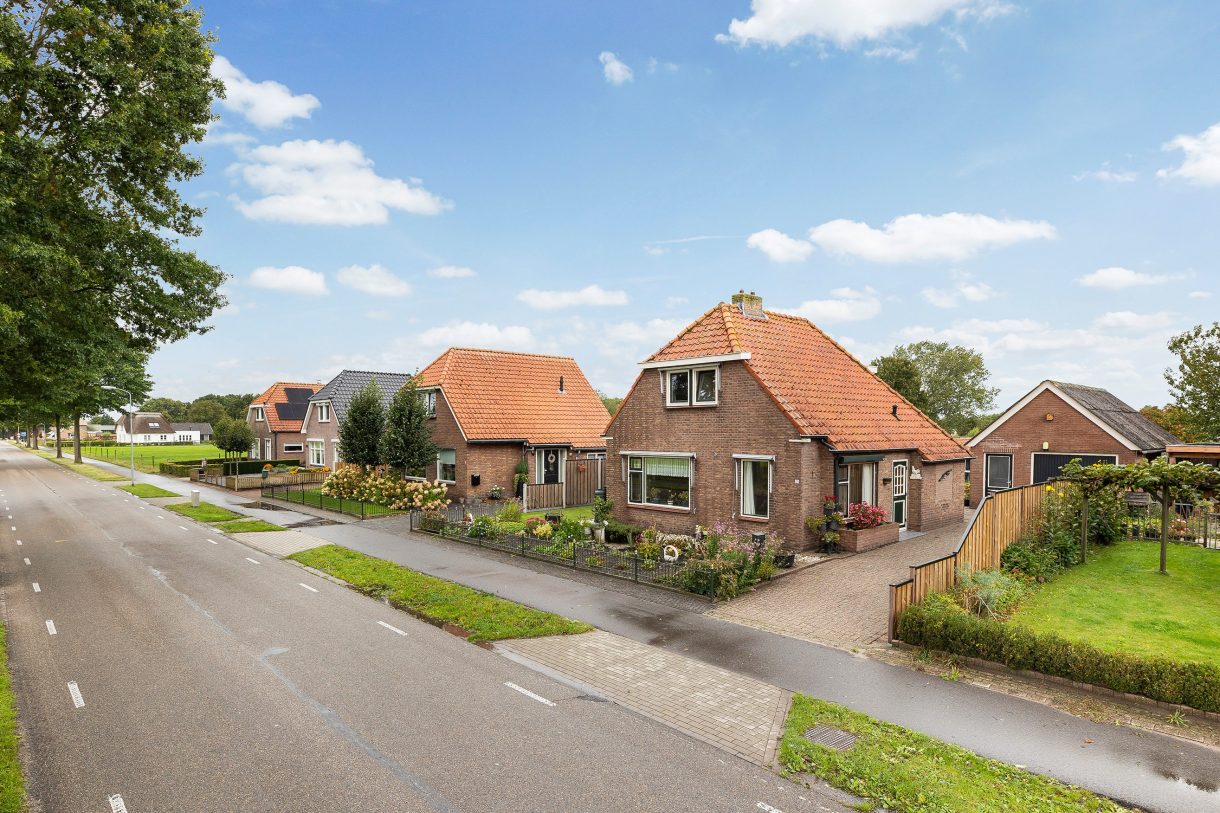 Te koop: Foto Woonhuis aan de Bovenheigraaf 86 in 't Loo Oldebroek