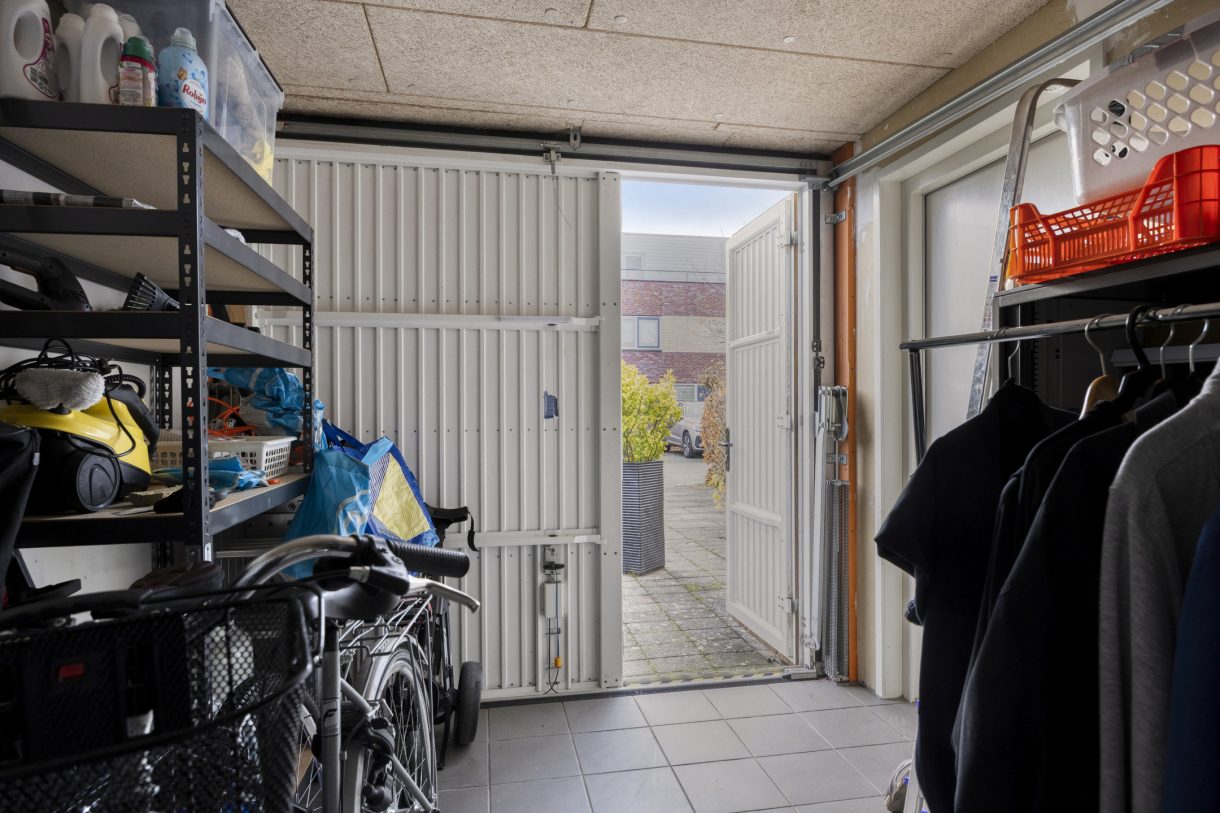 Te koop: Foto Woonhuis aan de Warmoezerij 11 in Alphen aan den Rijn