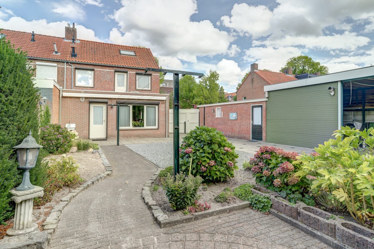 Te koop: Foto Woonhuis aan de Rembrandtlaan 39 in Rijen