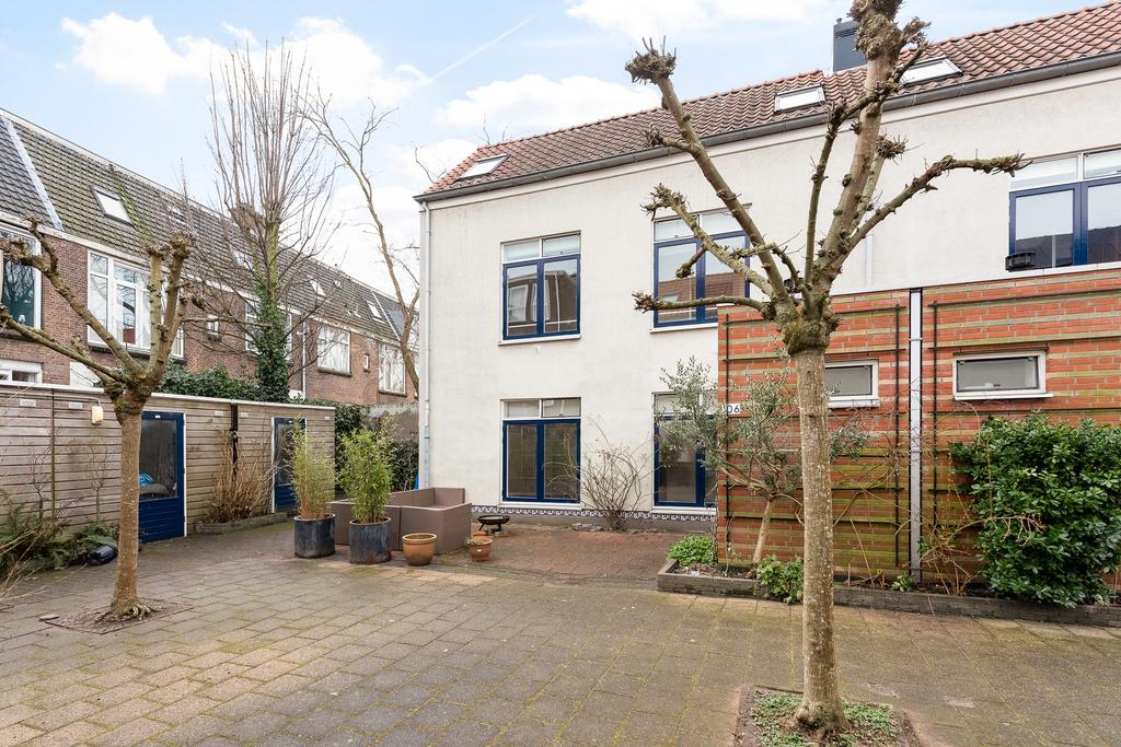 Te huur: Foto Woonhuis aan de Groenewegje 106 in 's-Gravenhage