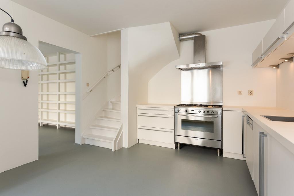 Te huur: Foto Woonhuis aan de Groenewegje 106 in 's-Gravenhage