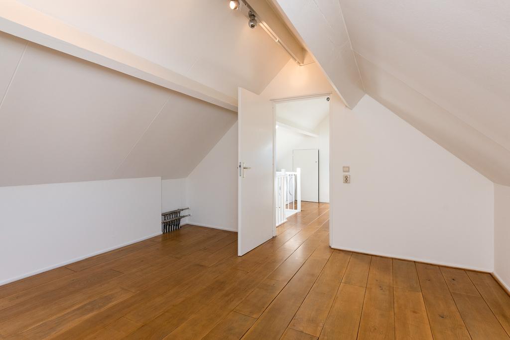 Te huur: Foto Woonhuis aan de Groenewegje 106 in 's-Gravenhage