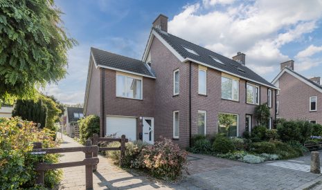 Te koop: Foto Woonhuis aan de Horstlaan 16 in Bodegraven