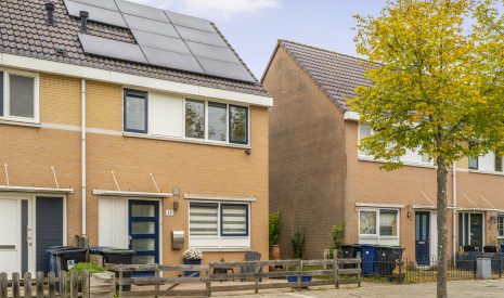 koop  Almere  Catalpastraat 17 – Hoofdfoto