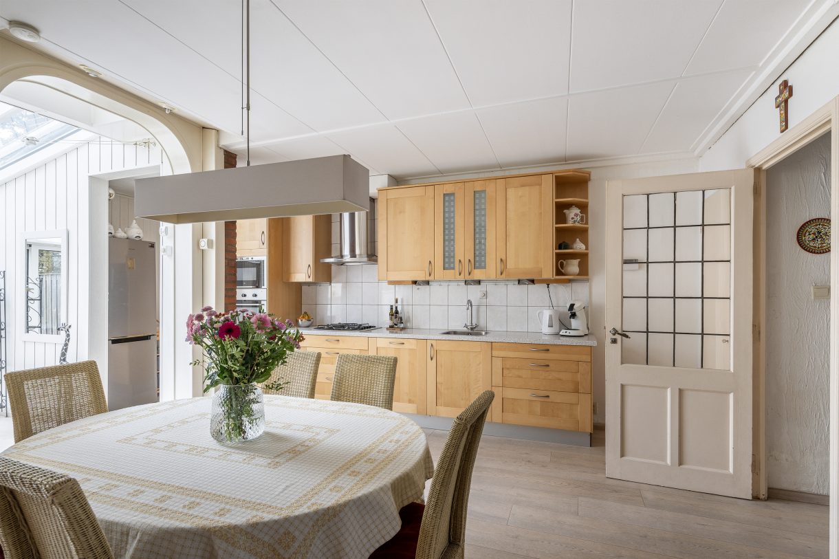 Te koop: Foto Woonhuis aan de Broekweg 10 in Vlaardingen