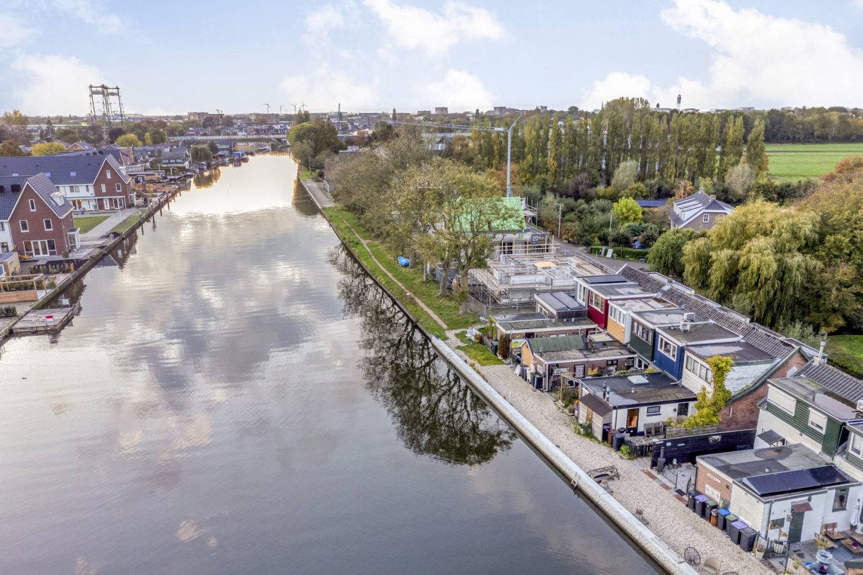 Te koop: Foto Woonhuis aan de Kortsteekterweg 49 in Alphen aan den Rijn