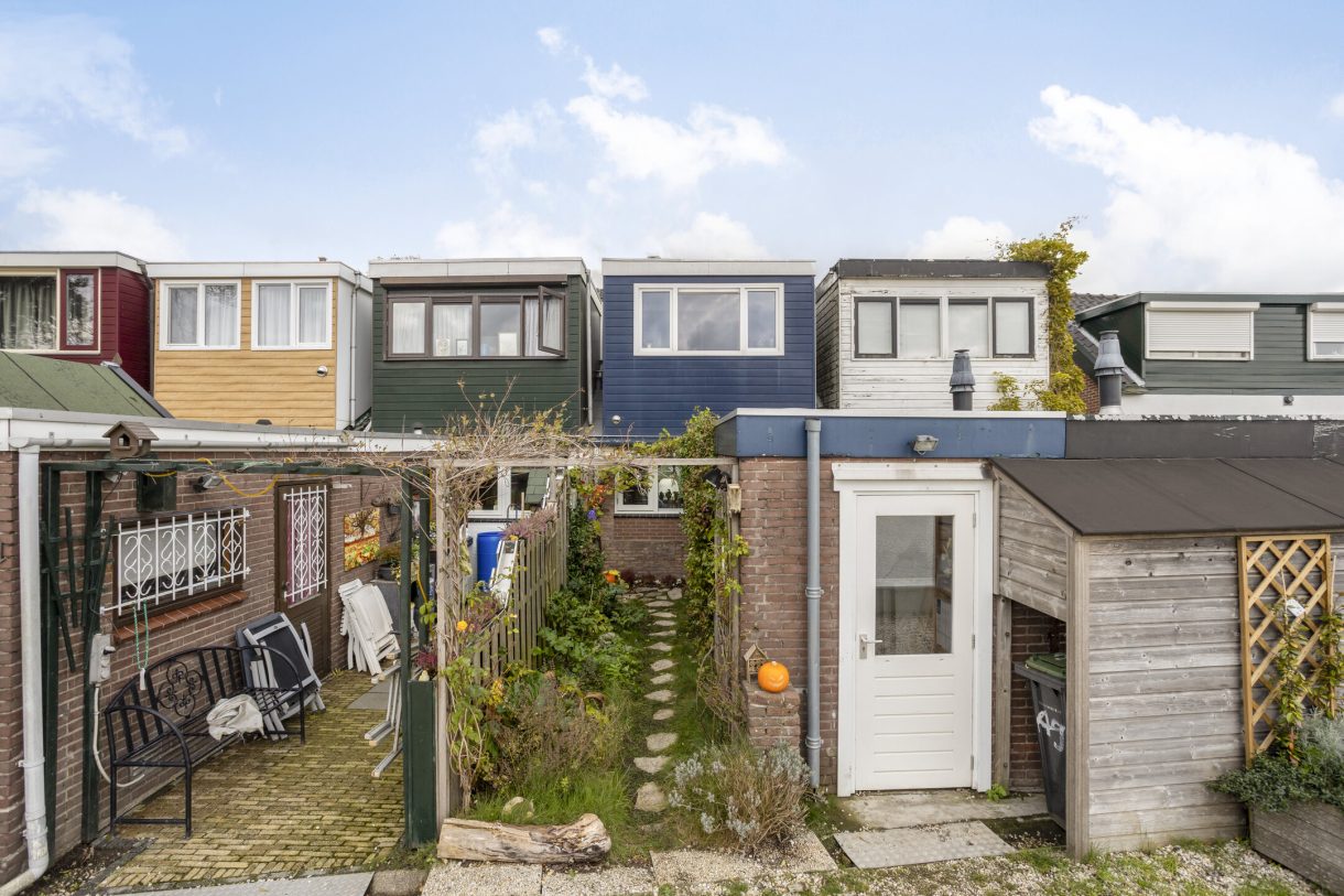 Te koop: Foto Woonhuis aan de Kortsteekterweg 49 in Alphen aan den Rijn