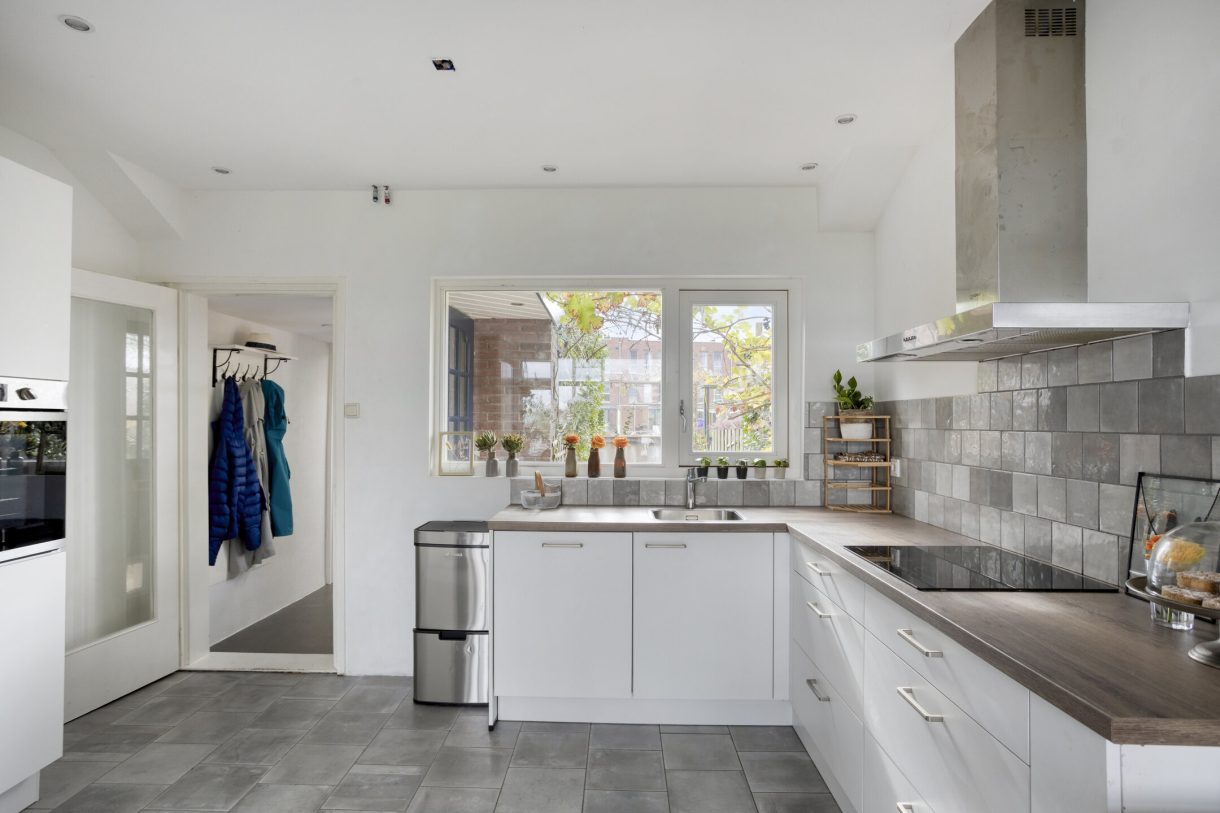 Te koop: Foto Woonhuis aan de Kortsteekterweg 49 in Alphen aan den Rijn