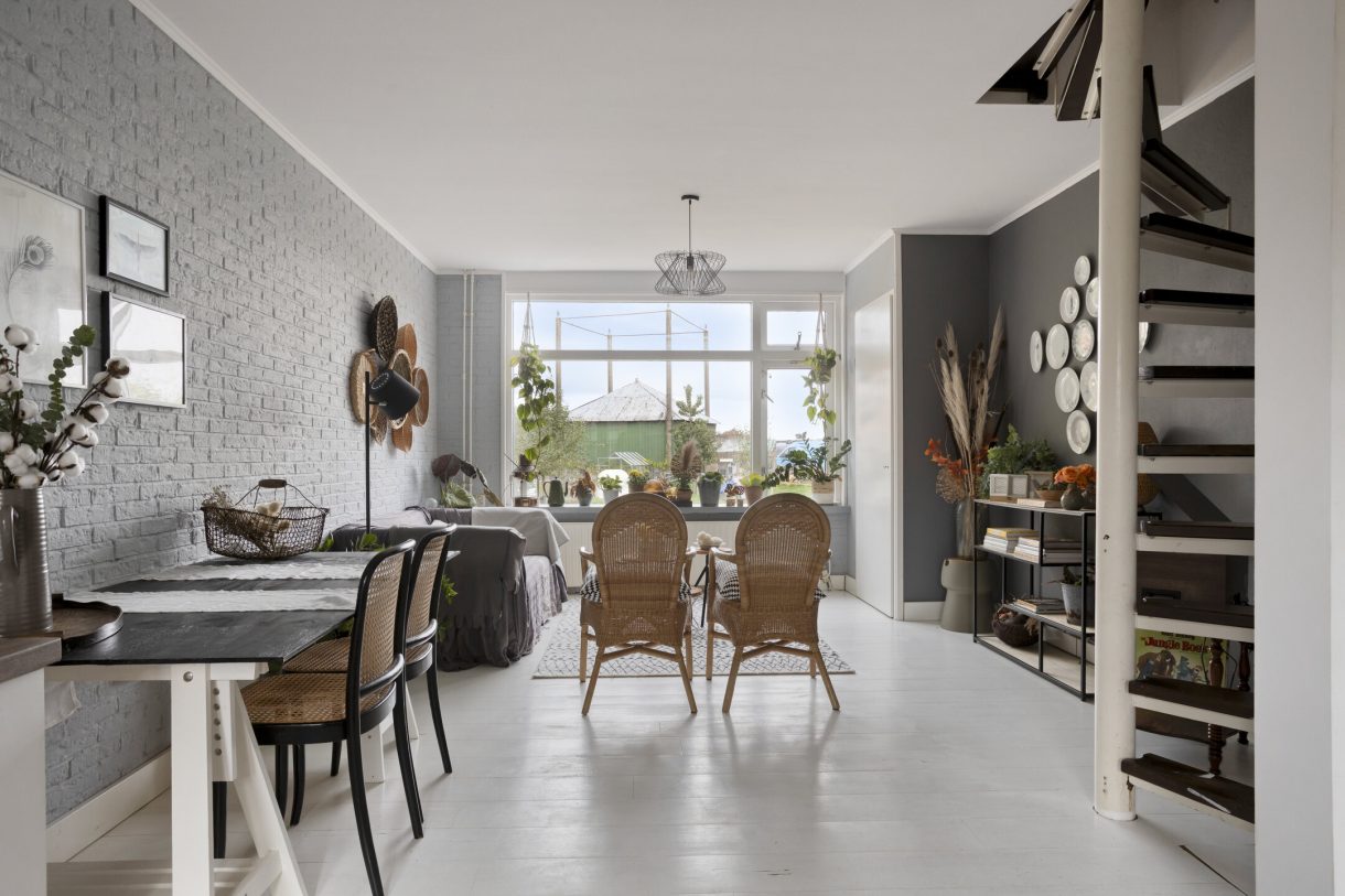 Te koop: Foto Woonhuis aan de Kortsteekterweg 49 in Alphen aan den Rijn