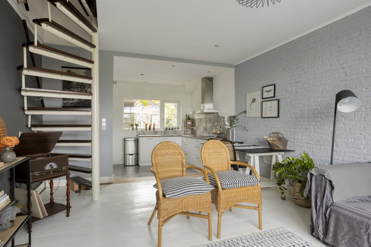 Te koop: Foto Woonhuis aan de Kortsteekterweg 49 in Alphen aan den Rijn