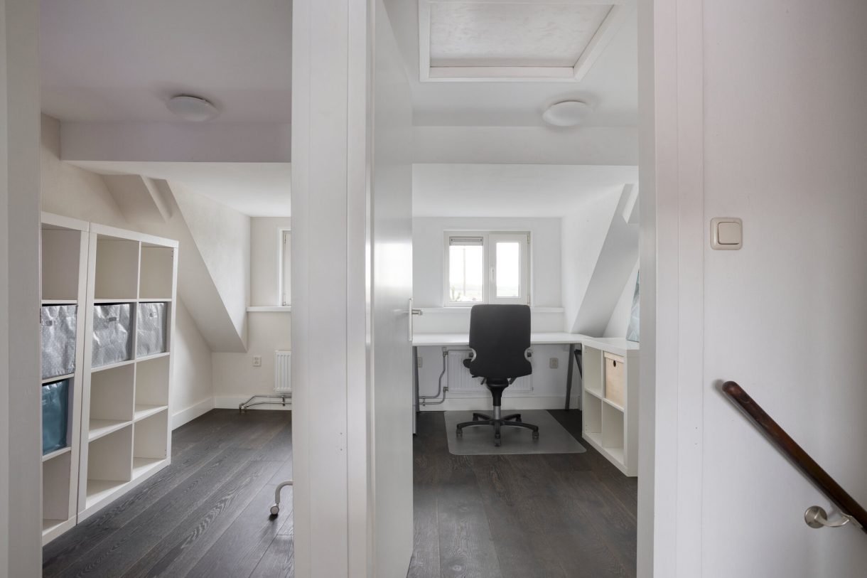 Te koop: Foto Woonhuis aan de Kortsteekterweg 49 in Alphen aan den Rijn