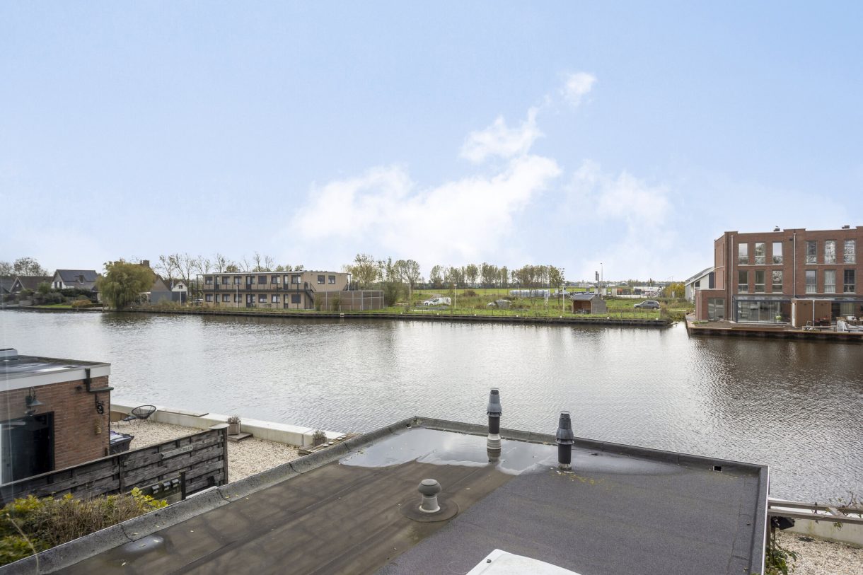 Te koop: Foto Woonhuis aan de Kortsteekterweg 49 in Alphen aan den Rijn