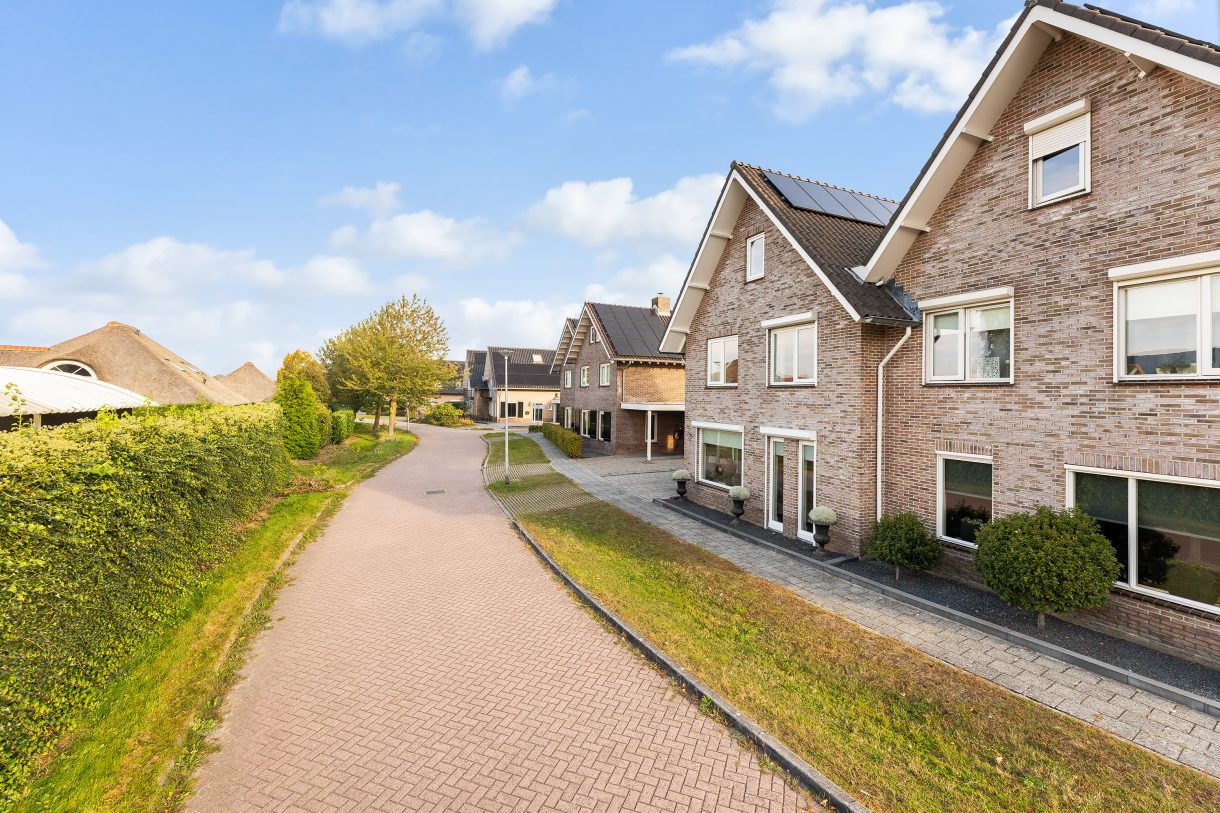 Te koop: Foto Woonhuis aan de Adolf van Nassaustraat 12 in Wezep