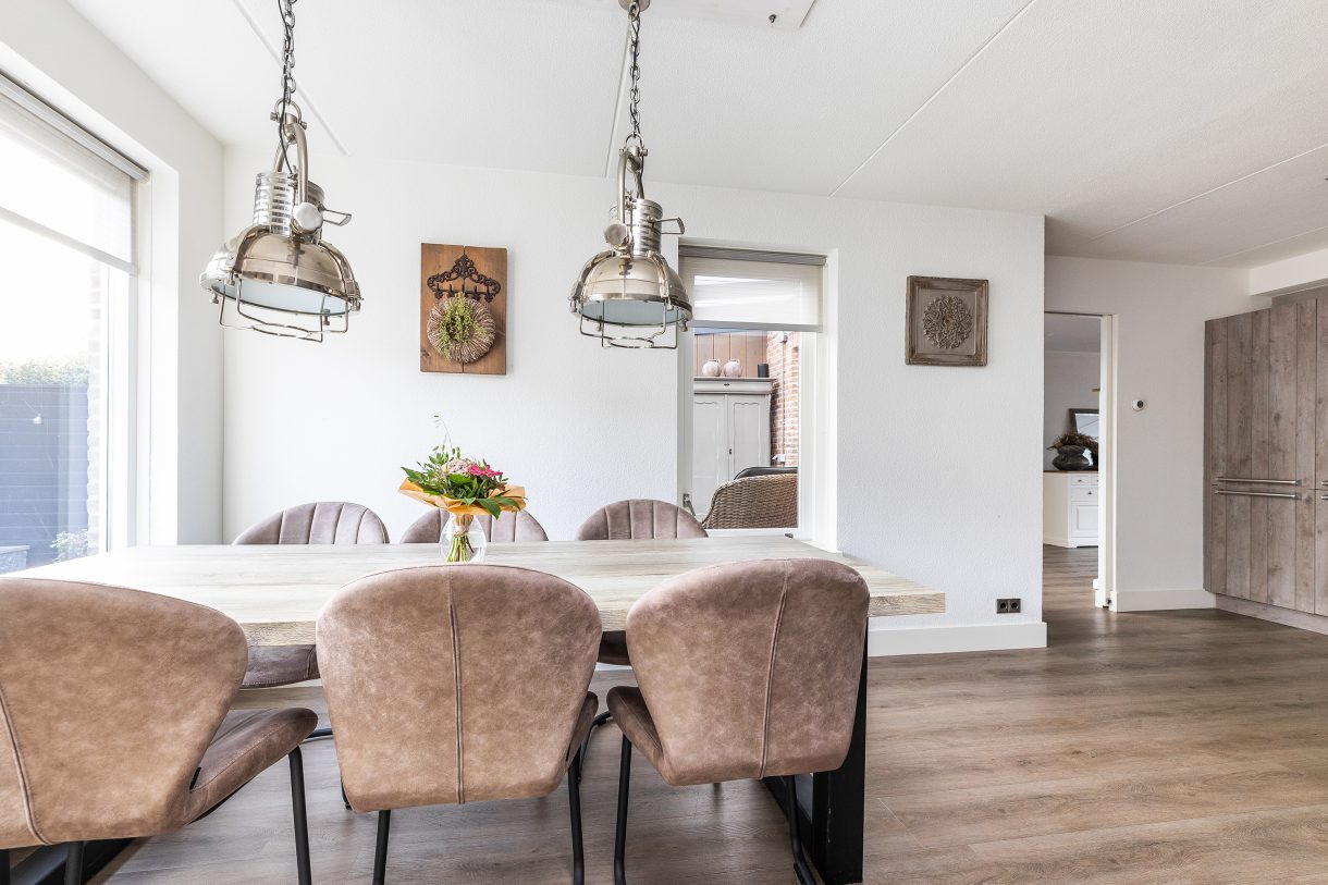 Te koop: Foto Woonhuis aan de Adolf van Nassaustraat 12 in Wezep