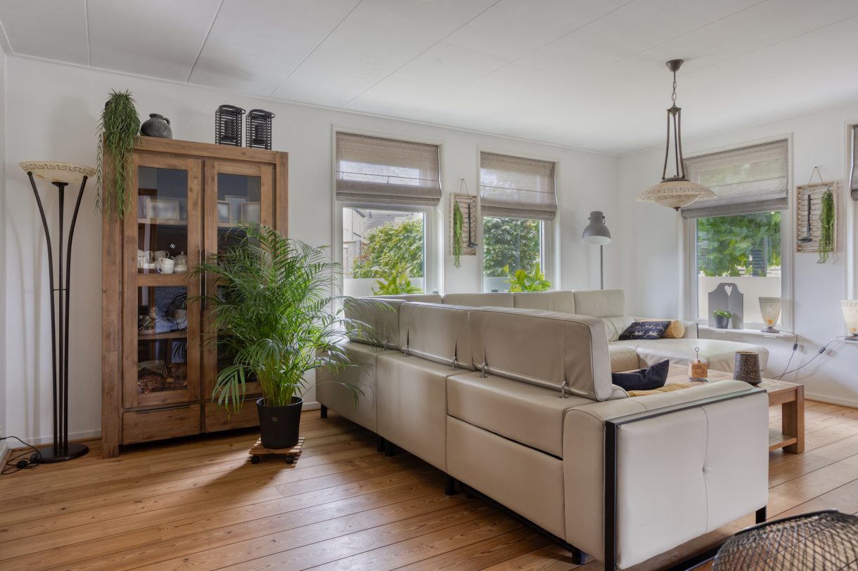 Te koop: Foto Woonhuis aan de Goudsbloemstraat 10 in Munnekezijl