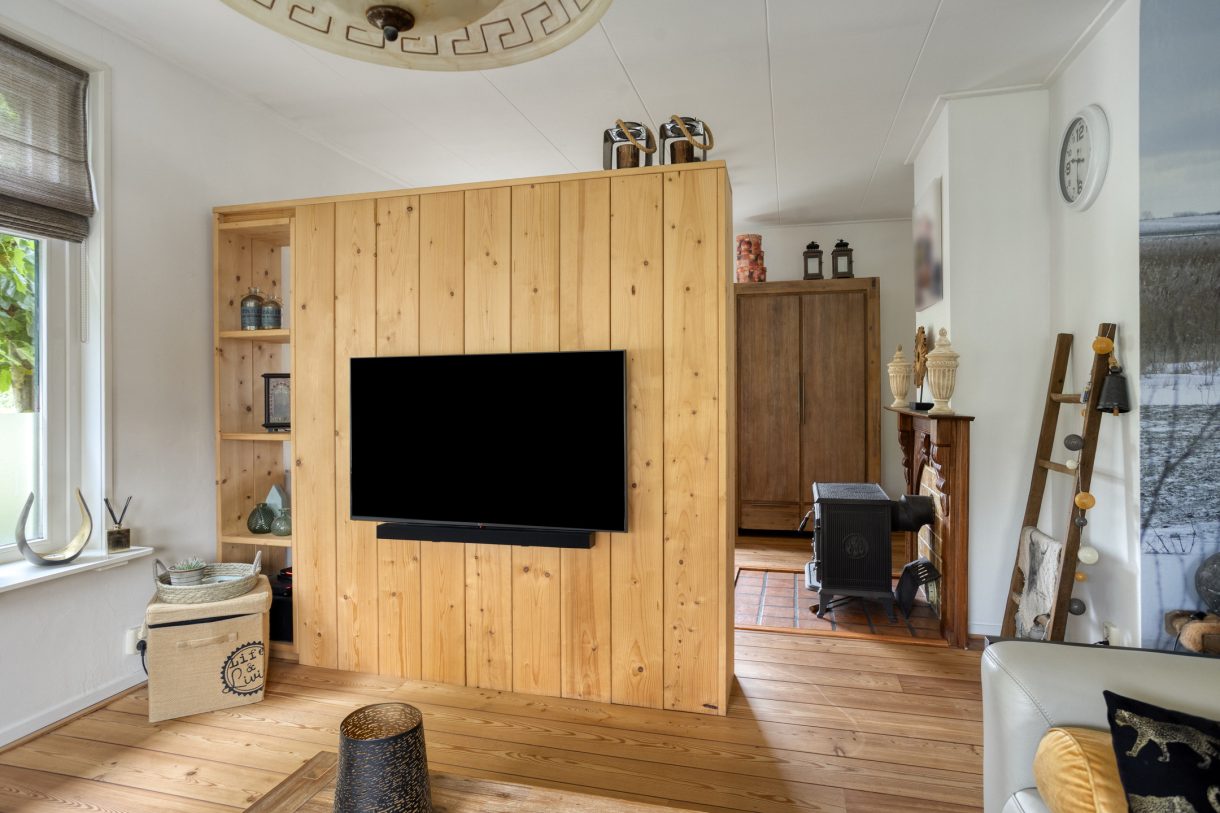 Te koop: Foto Woonhuis aan de Goudsbloemstraat 10 in Munnekezijl