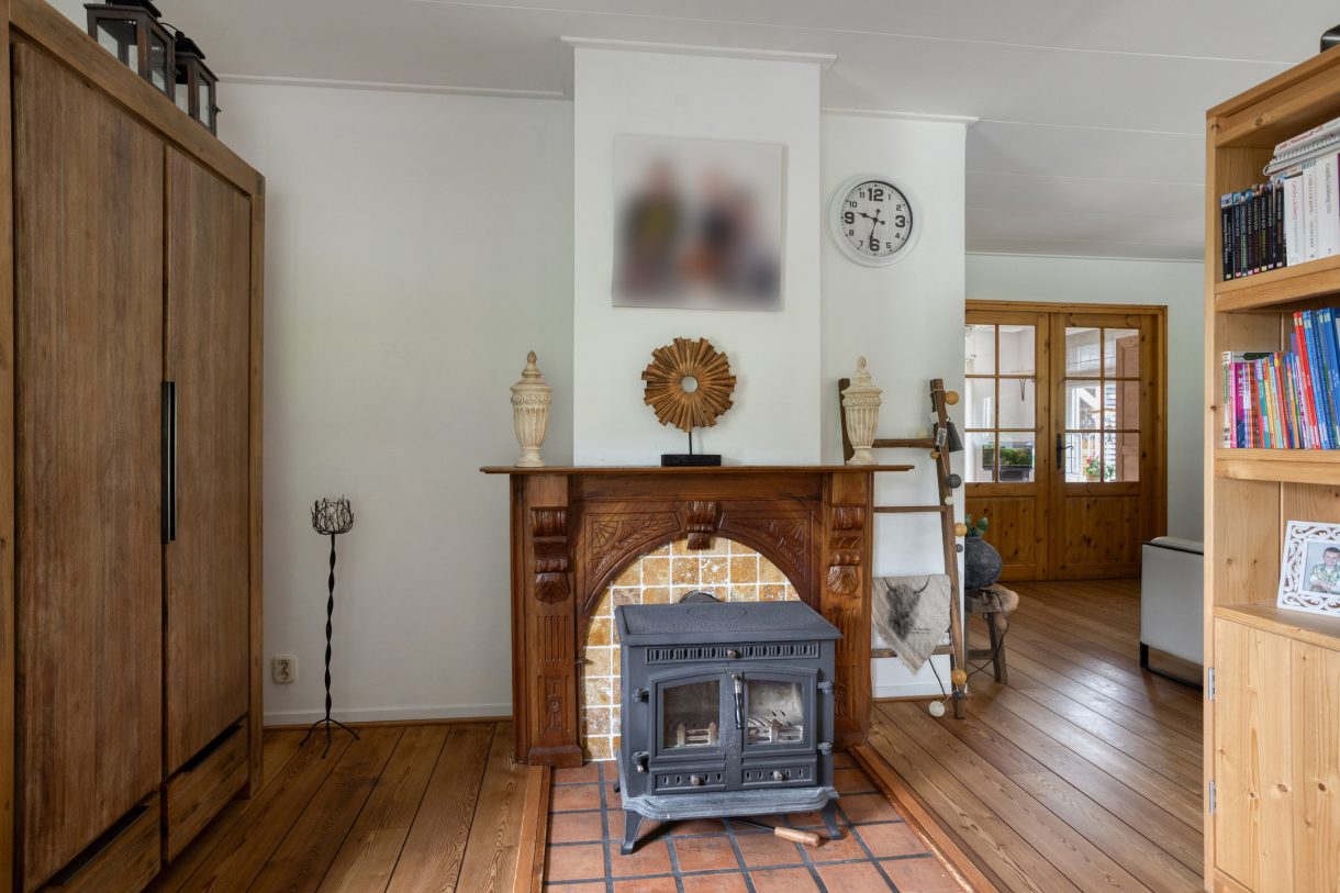 Te koop: Foto Woonhuis aan de Goudsbloemstraat 10 in Munnekezijl