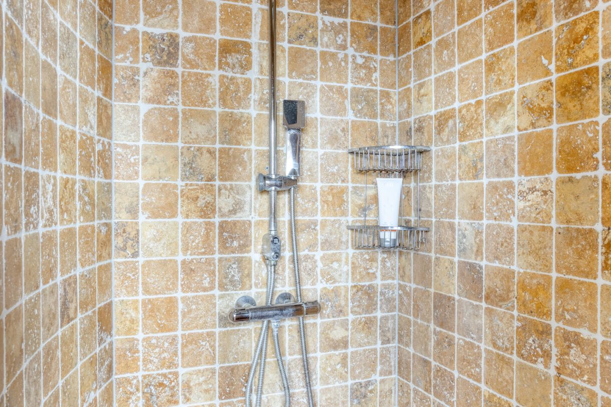 Te koop: Foto Woonhuis aan de Goudsbloemstraat 10 in Munnekezijl