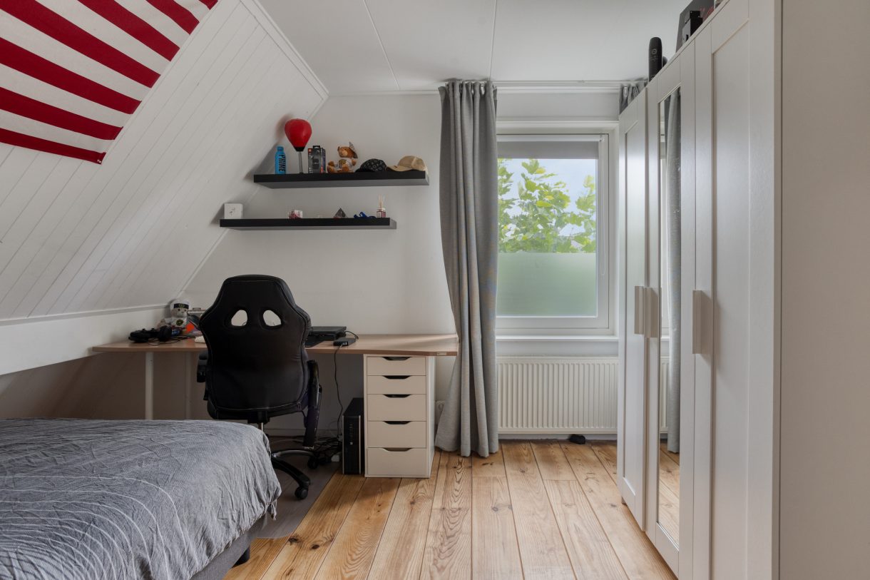 Te koop: Foto Woonhuis aan de Goudsbloemstraat 10 in Munnekezijl