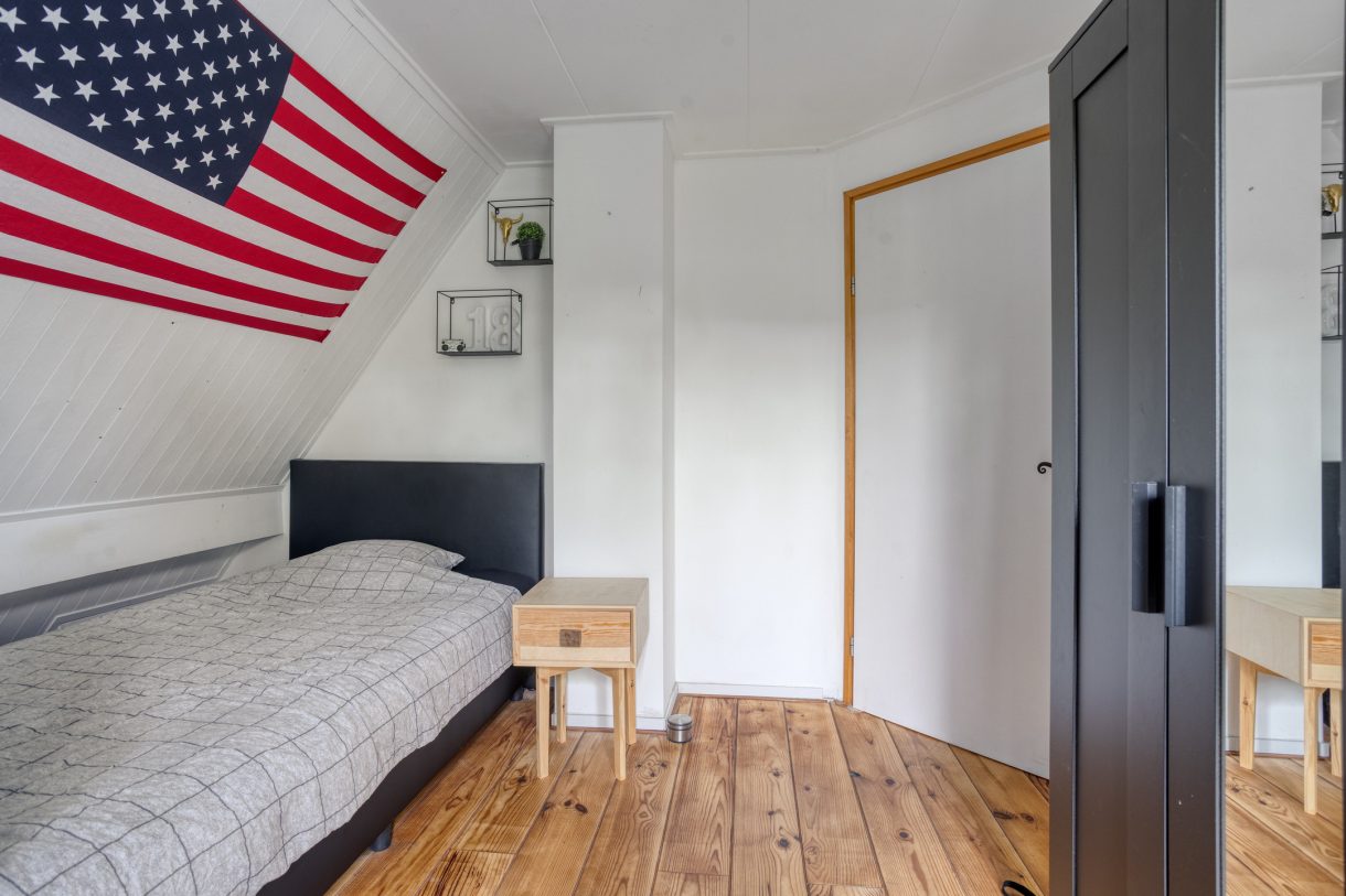 Te koop: Foto Woonhuis aan de Goudsbloemstraat 10 in Munnekezijl