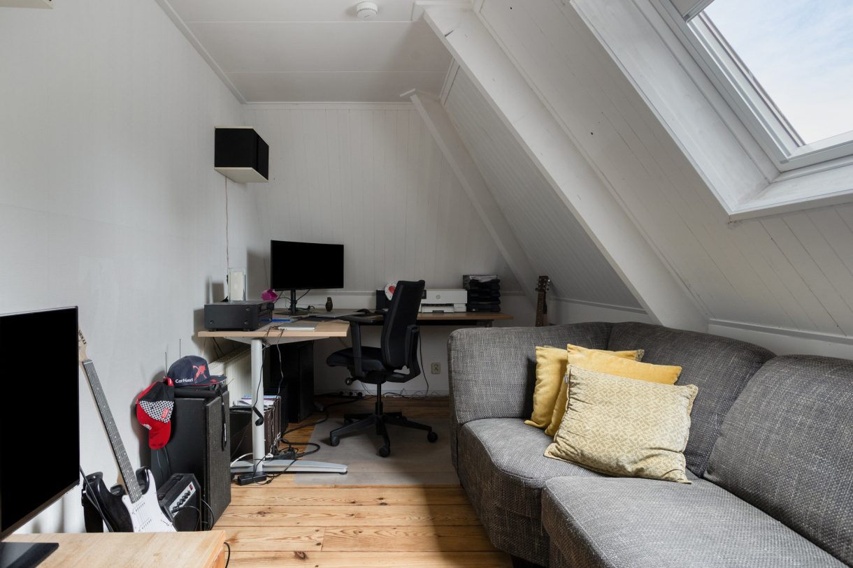 Te koop: Foto Woonhuis aan de Goudsbloemstraat 10 in Munnekezijl