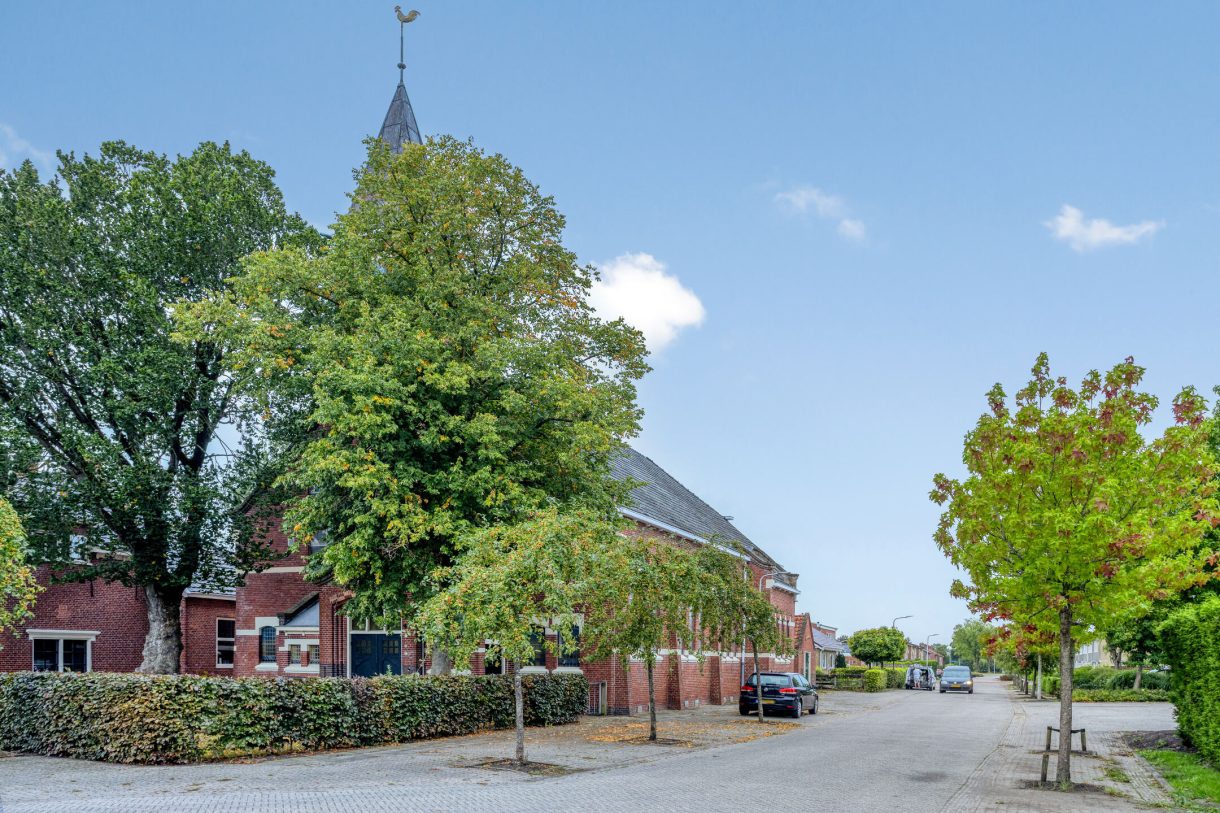 Te koop: Foto Woonhuis aan de Goudsbloemstraat 10 in Munnekezijl