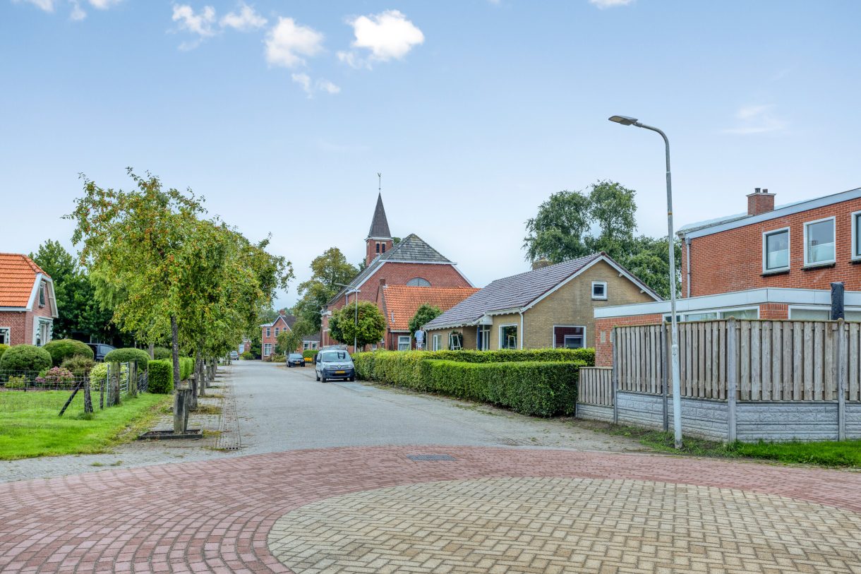 Te koop: Foto Woonhuis aan de Goudsbloemstraat 10 in Munnekezijl