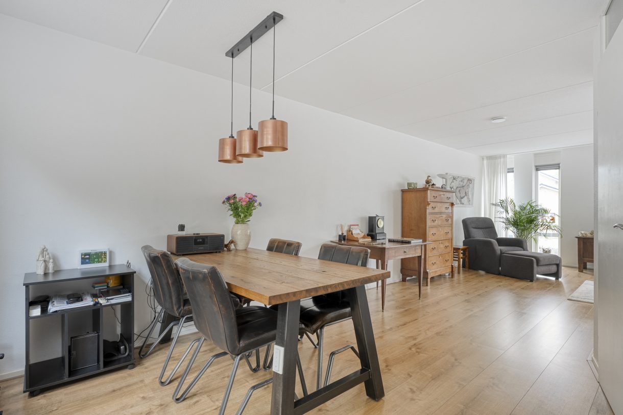 Te koop: Foto Woonhuis aan de 't Heuivak 8 in Nijeveen