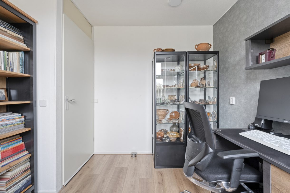 Te koop: Foto Woonhuis aan de 't Heuivak 8 in Nijeveen