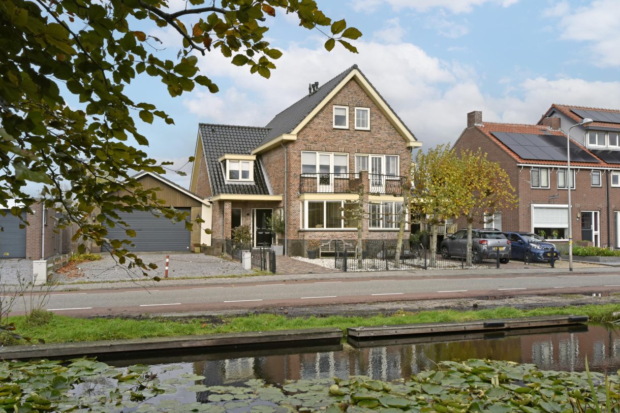 Te koop: Foto Woonhuis aan de Simon van Capelweg 31A in Noorden