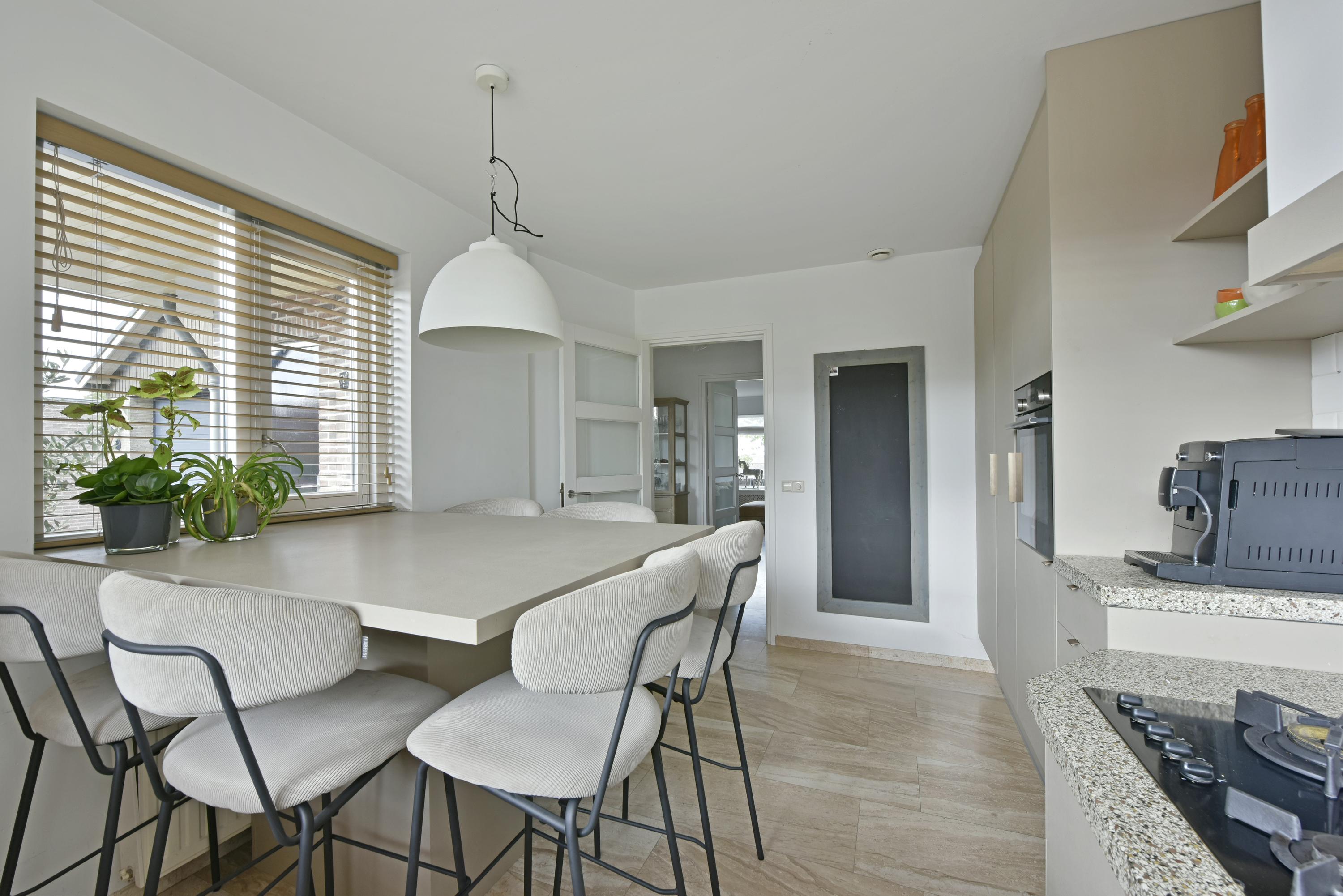 Te koop: Foto Woonhuis aan de Simon van Capelweg 31A in Noorden