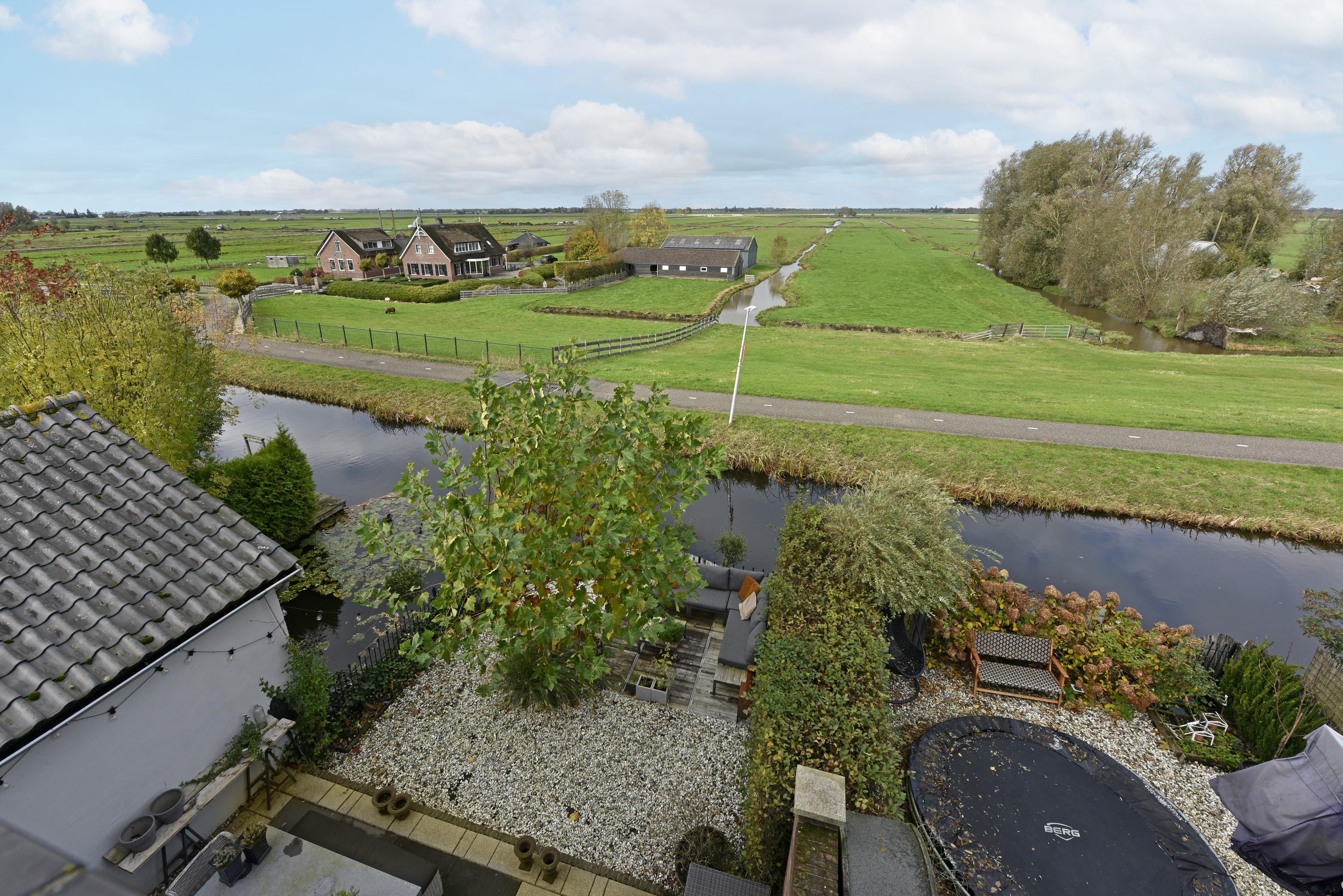 Te koop: Foto Woonhuis aan de Simon van Capelweg 31A in Noorden