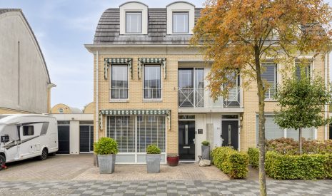 Te koop: Foto Woonhuis aan de Molièrelaan 10 in Eindhoven