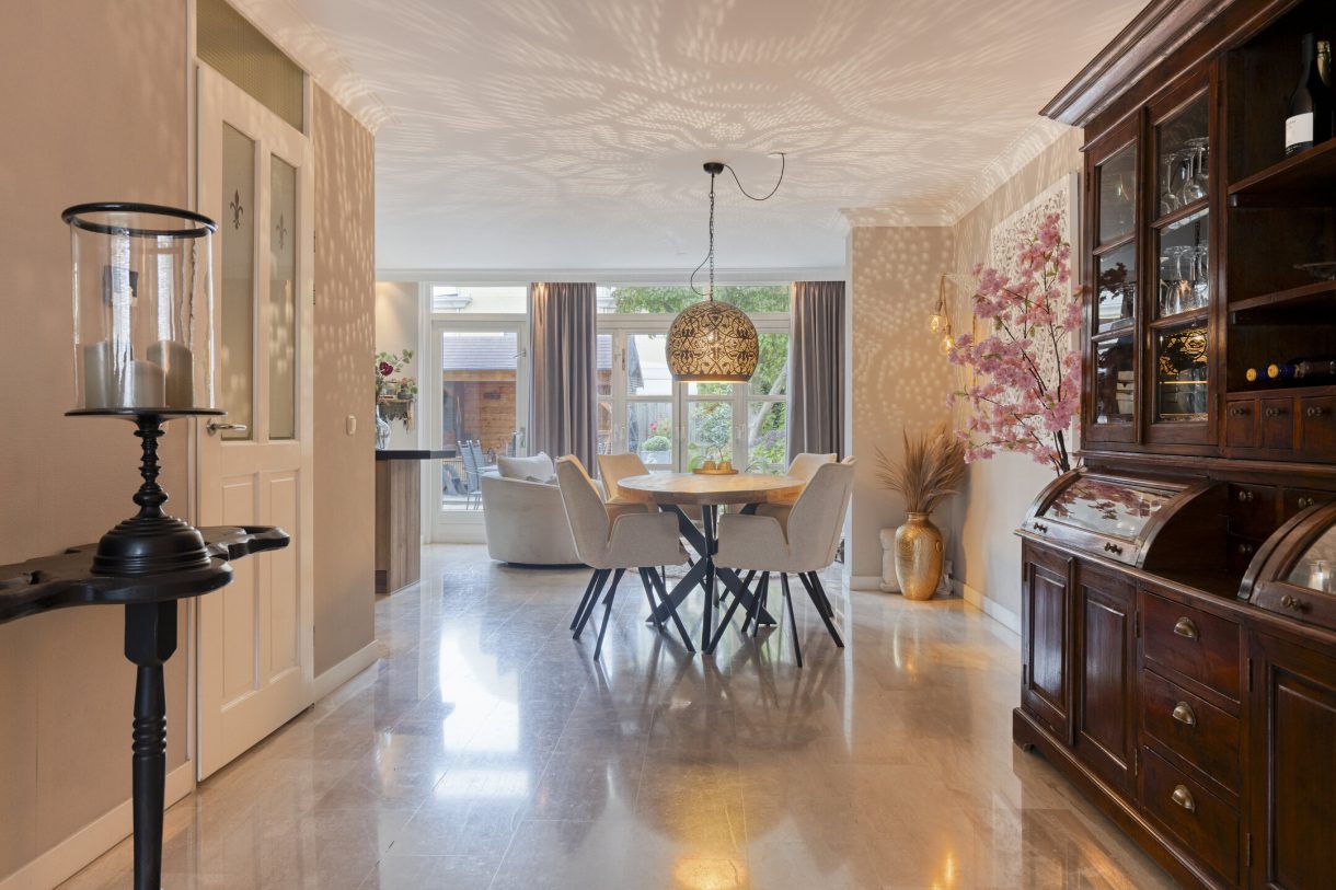 Te koop: Foto Woonhuis aan de Molièrelaan 10 in Eindhoven