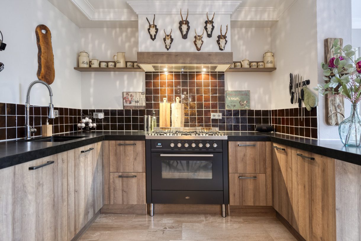 Te koop: Foto Woonhuis aan de Molièrelaan 10 in Eindhoven