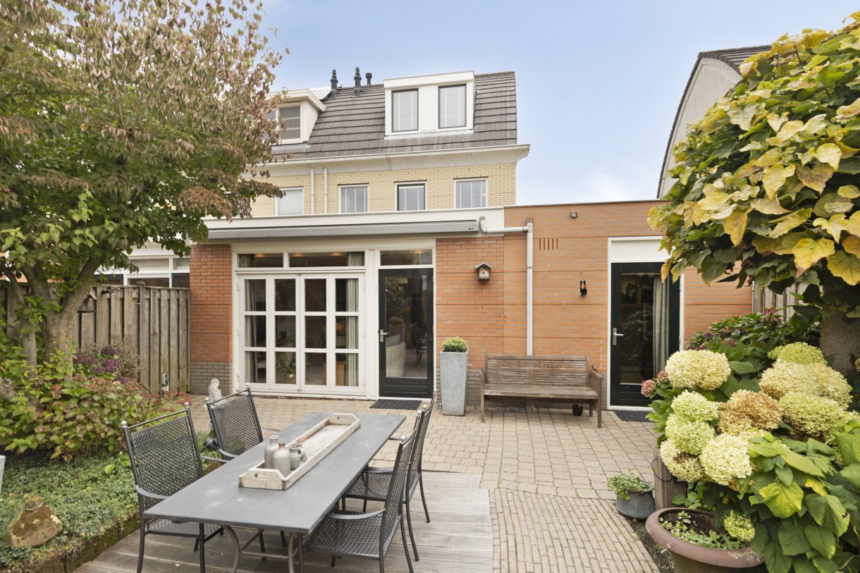 Te koop: Foto Woonhuis aan de Molièrelaan 10 in Eindhoven