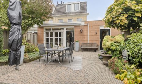 Te koop: Foto Woonhuis aan de Molièrelaan 10 in Eindhoven