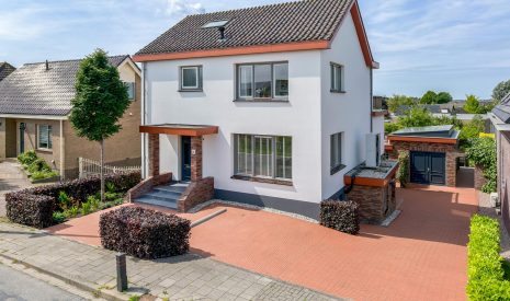 Hoofdfoto van Zevenhoven Dorpsstraat 93