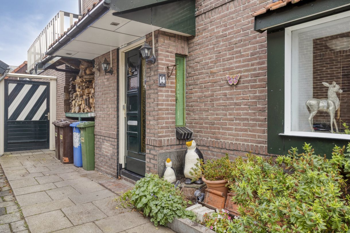 Te koop: Foto Woonhuis aan de Jongkindt Coninckstraat 14 in Alphen aan den Rijn