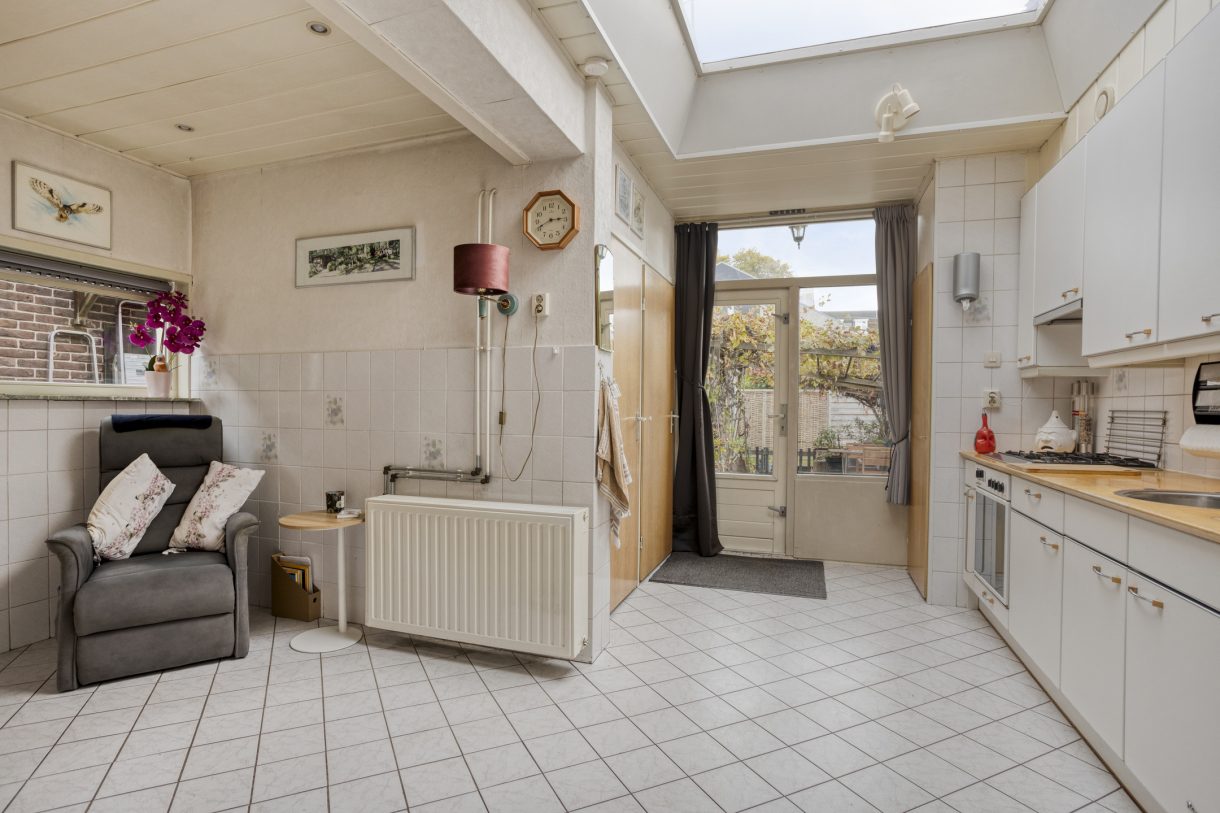 Te koop: Foto Woonhuis aan de Jongkindt Coninckstraat 14 in Alphen aan den Rijn