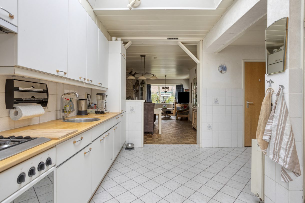 Te koop: Foto Woonhuis aan de Jongkindt Coninckstraat 14 in Alphen aan den Rijn