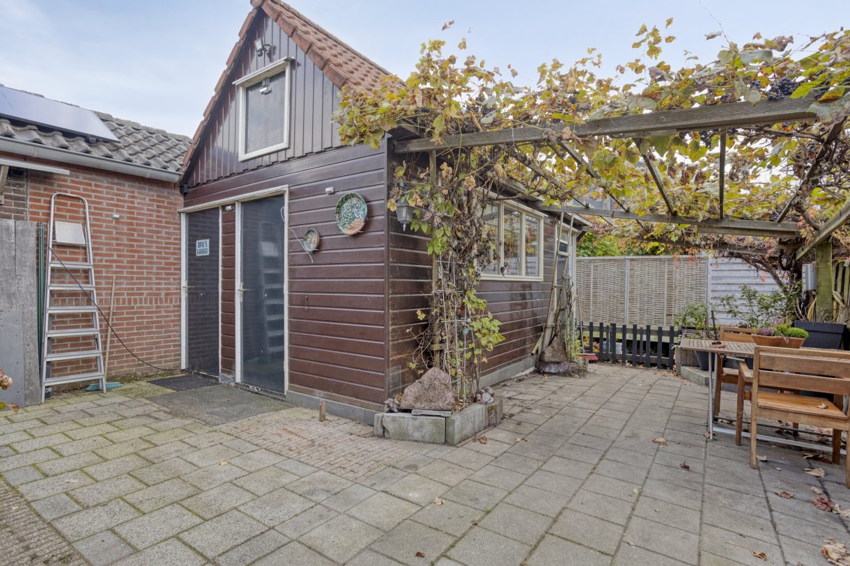 Te koop: Foto Woonhuis aan de Jongkindt Coninckstraat 14 in Alphen aan den Rijn