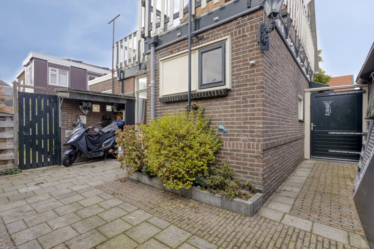 Te koop: Foto Woonhuis aan de Jongkindt Coninckstraat 14 in Alphen aan den Rijn