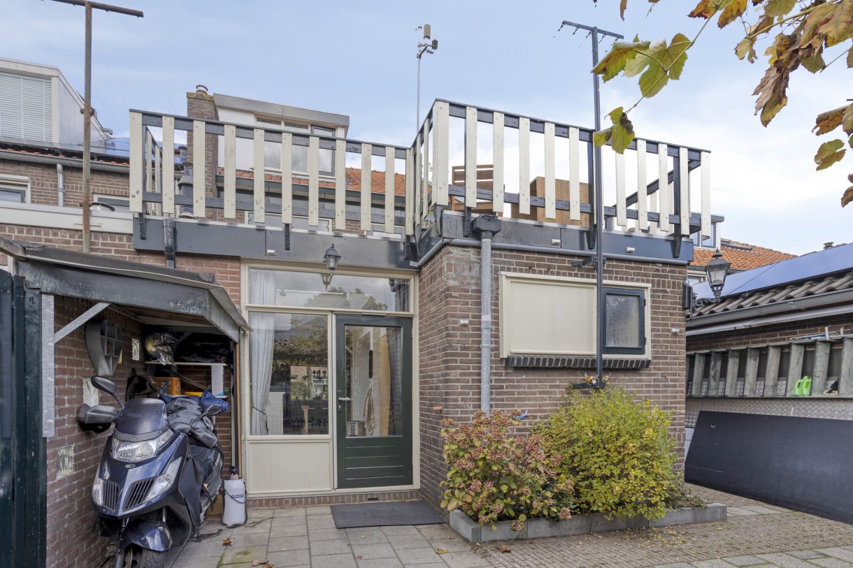 Te koop: Foto Woonhuis aan de Jongkindt Coninckstraat 14 in Alphen aan den Rijn