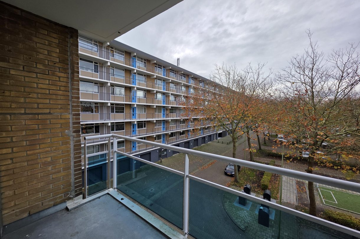 Te koop: Foto Appartement aan de Plutostraat 102 in Alphen aan den Rijn