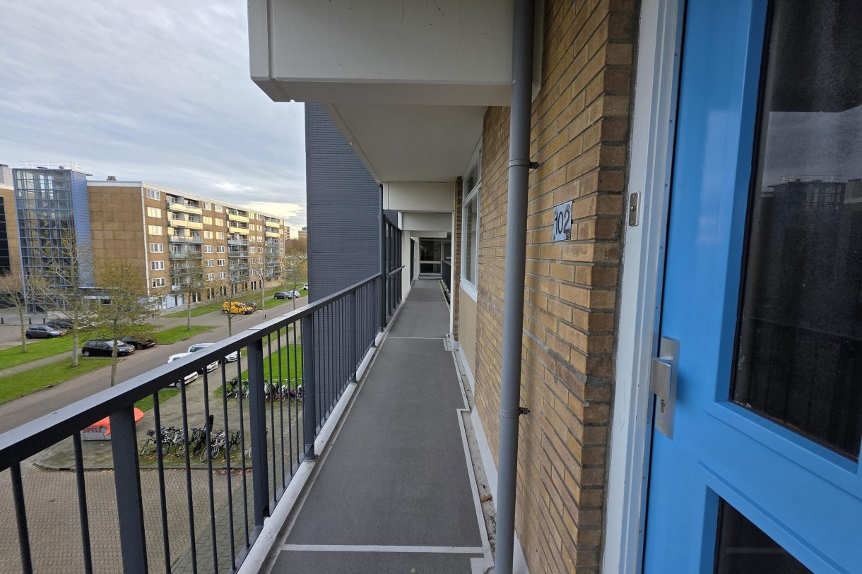 Te koop: Foto Appartement aan de Plutostraat 102 in Alphen aan den Rijn