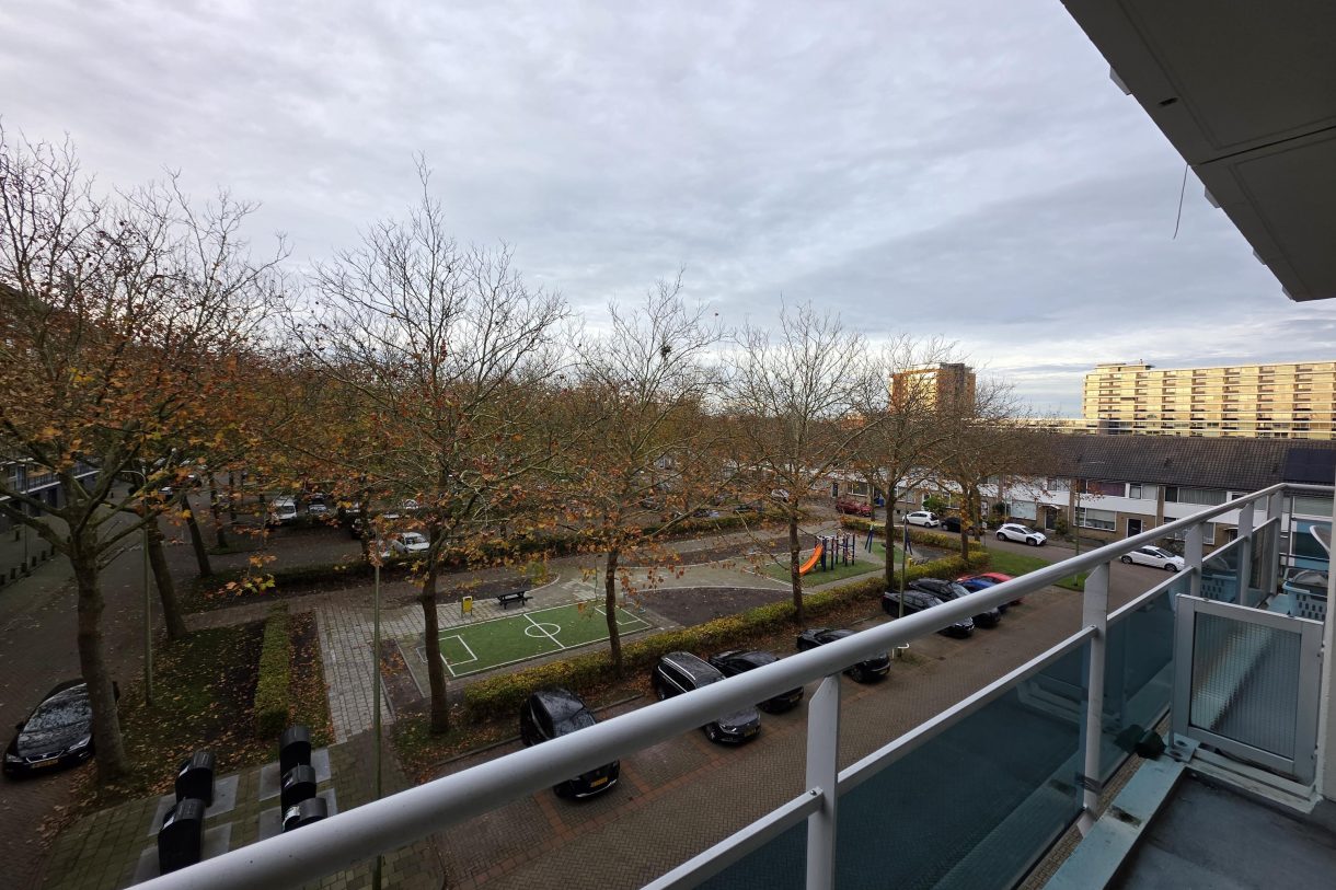 Te koop: Foto Appartement aan de Plutostraat 102 in Alphen aan den Rijn