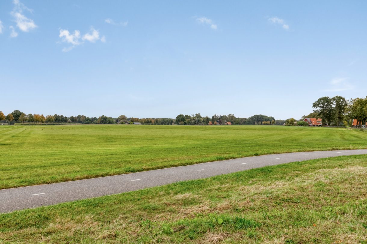 Te koop: Foto Woonhuis aan de Vredenseweg 128 in Winterswijk