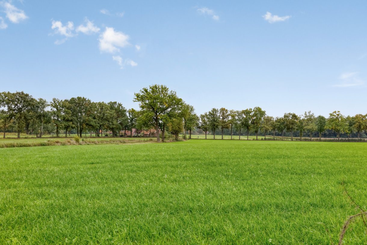 Te koop: Foto Woonhuis aan de Vredenseweg 128 in Winterswijk